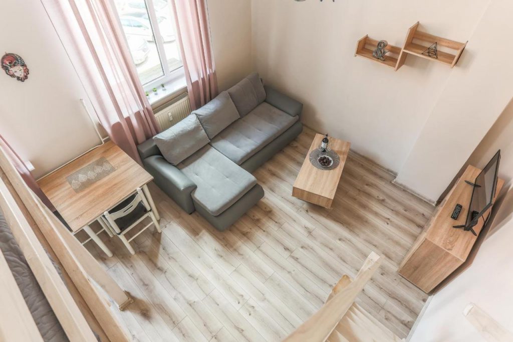 Apartament z Antresolą 1