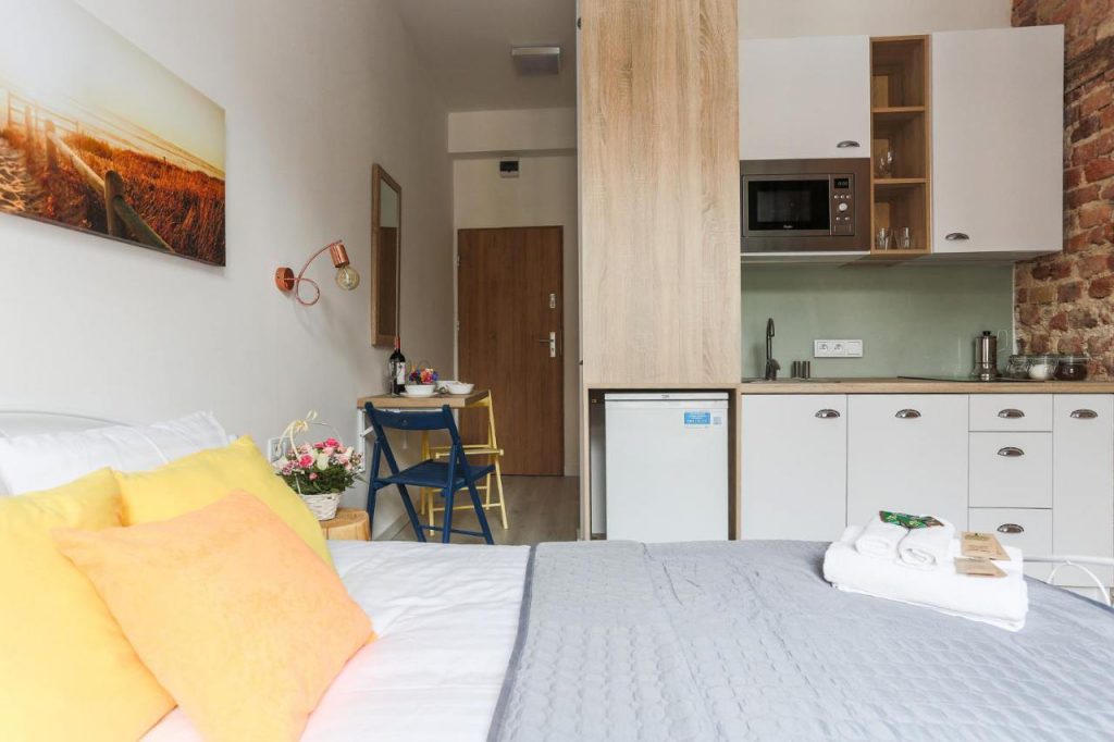 Simply Modern Apartment No. 1