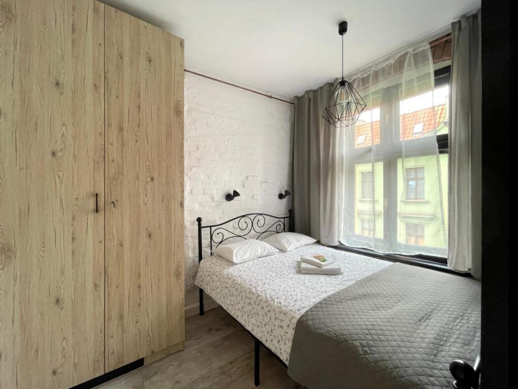 Copernicus Street Apartment – Twin Peaks