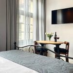 Copernicus Street Apartment – Broken Flowers