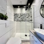 Copernicus Street Apartment – Broken Flowers