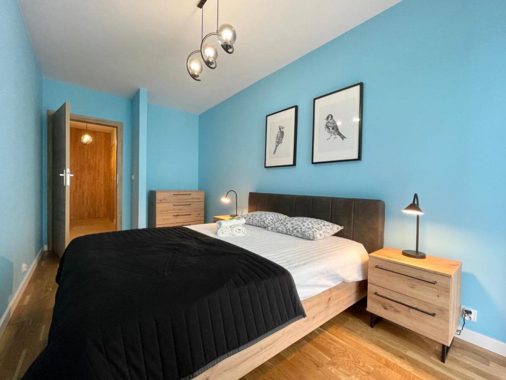 HomeStay 2 Apartment with Parking