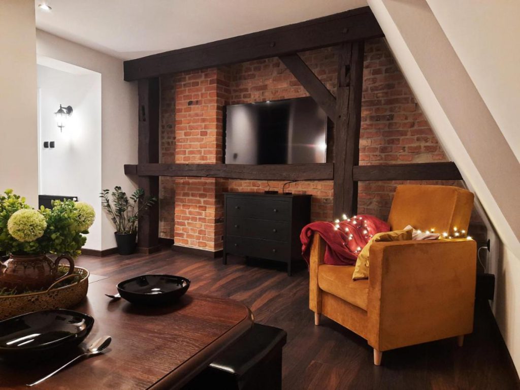 Ceglana Komnata – Old Town Apartment