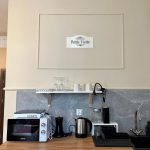 Petite Visite No. 4A