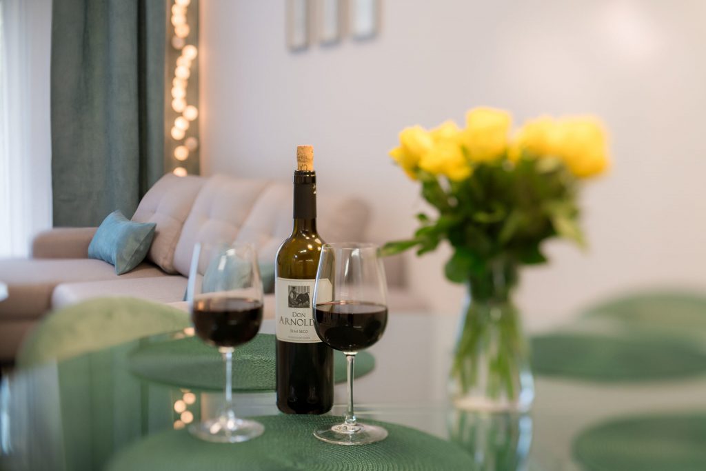 HomeStay 3 Apartment with Parking